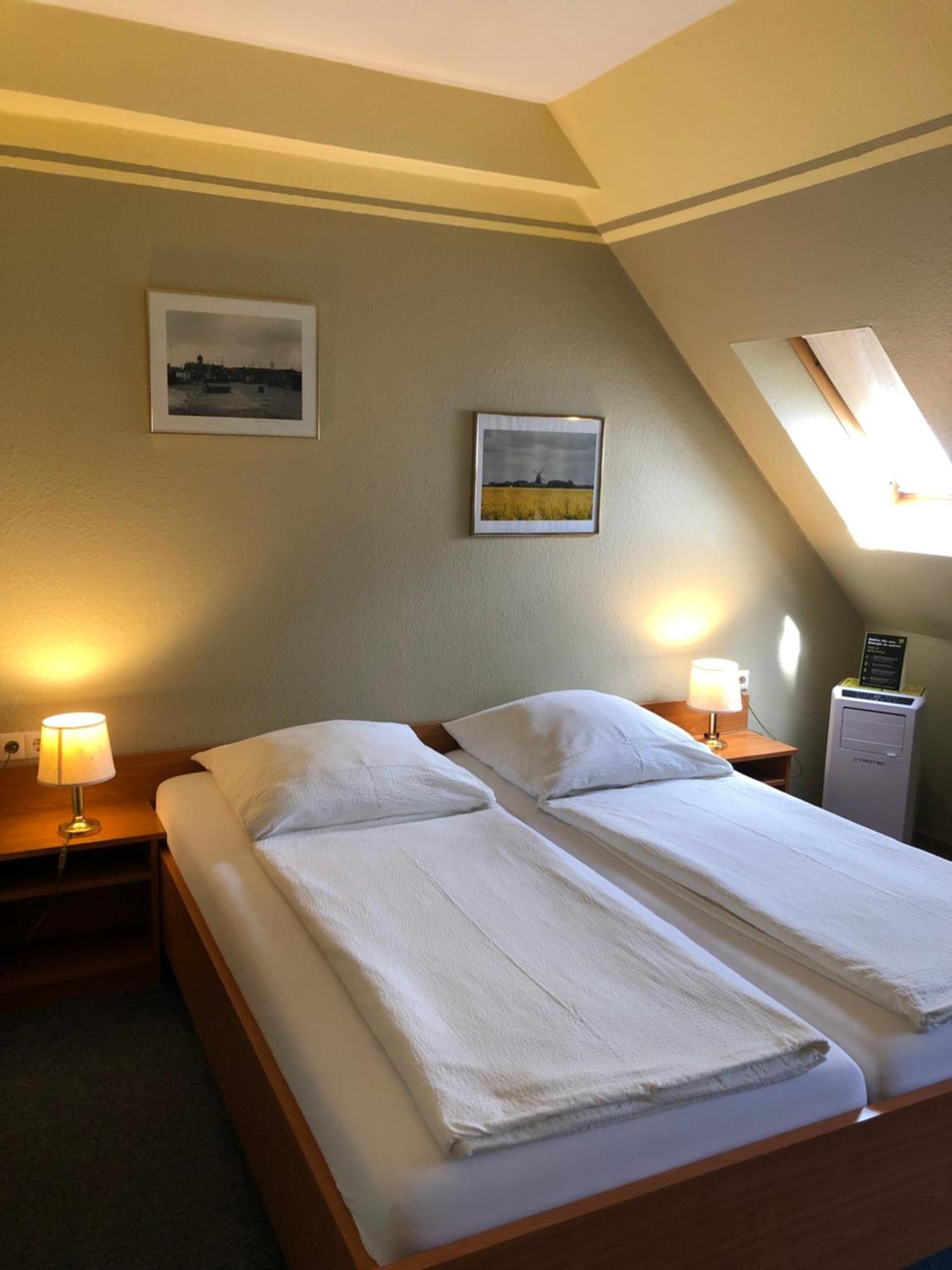 Garni Hotel-Pension Holum Neuharlingersiel Eksteriør bilde